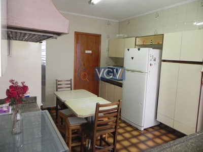 Sobrado, 3 quartos, 246 m² - Foto 2