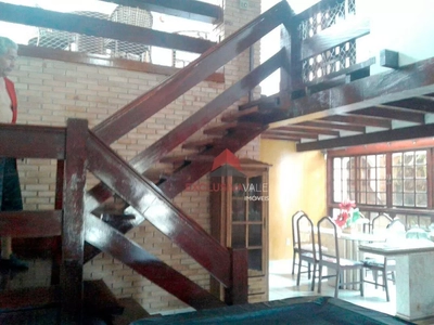 Casa, 4 quartos, 265 m² - Foto 1