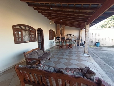 Casa, 3 quartos, 250 m² - Foto 1