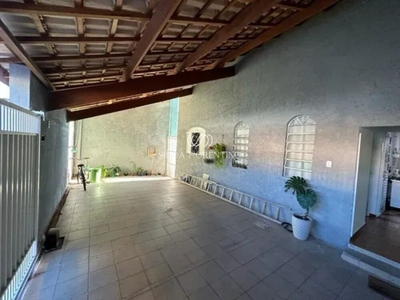 Casa, 3 quartos, 300 m² - Foto 1