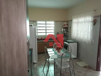 Casa, 3 quartos, 200 m² - Foto 3