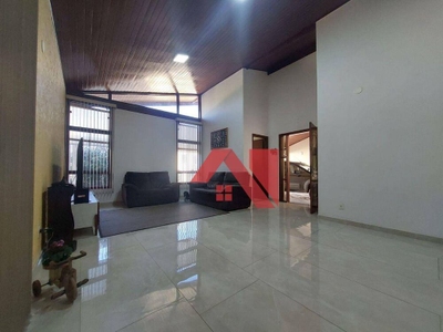 Casa, 3 quartos, 178 m² - Foto 1