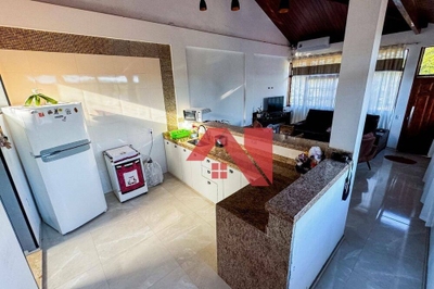 Casa, 4 quartos, 299 m² - Foto 1