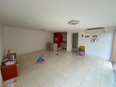 Casa, 4 quartos, 265 m² - Foto 1