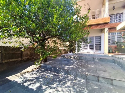 Casa, 4 quartos, 250 m² - Foto 2