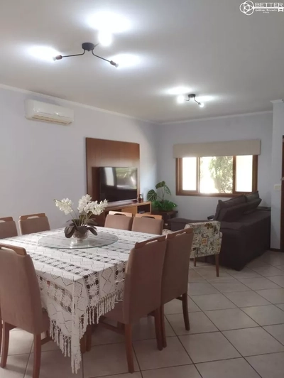 Casa, 3 quartos, 327 m² - Foto 1