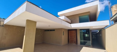 Casa, 3 quartos, 300 m² - Foto 1