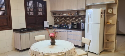 Casa, 3 quartos, 246 m² - Foto 3