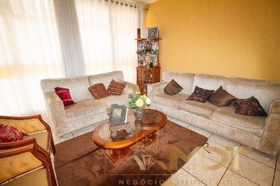 Casa, 4 quartos, 250 m² - Foto 2