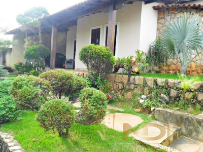 Casa, 6 quartos, 361 m² - Foto 2