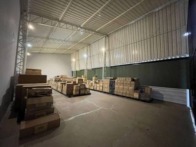Depósito-Galpão, 210 m² - Foto 1