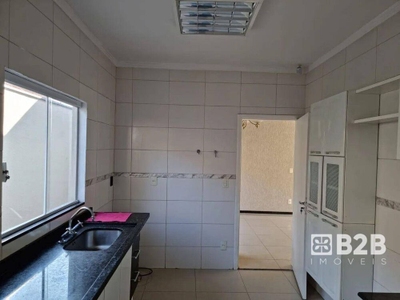 Casa, 4 quartos, 200 m² - Foto 2