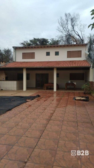 Chácara, 3 quartos, 270 m² - Foto 1