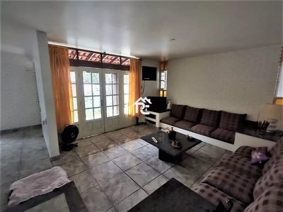 Casa, 4 quartos, 231 m² - Foto 3