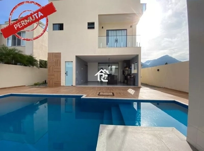 Casa, 4 quartos, 271 m² - Foto 1