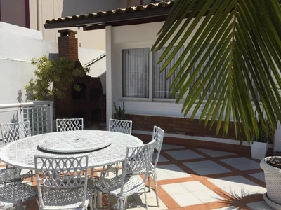 Casa, 5 quartos, 290 m² - Foto 3