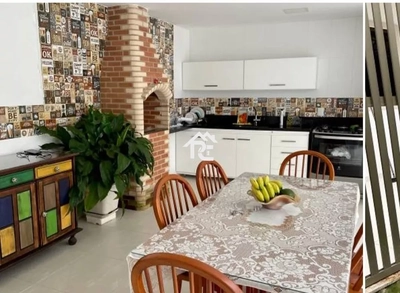 Casa, 3 quartos, 170 m² - Foto 1