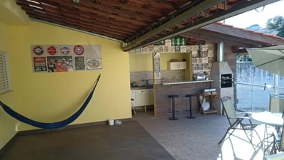 Sobrado, 2 quartos, 274 m² - Foto 1