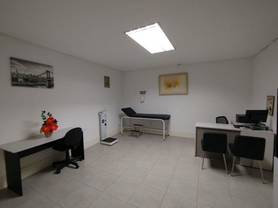 Casa, 8 quartos, 185 m² - Foto 2