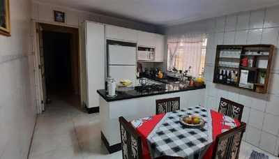 Casa, 5 quartos, 90 m² - Foto 2