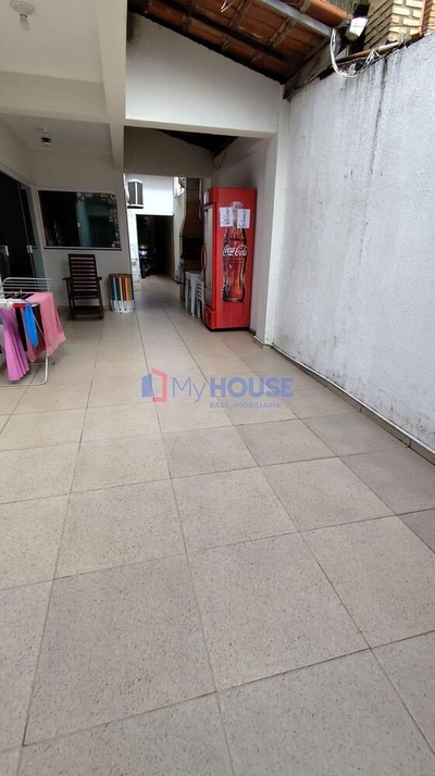 Casa, 1 quarto, 200 m² - Foto 2