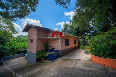 Chácara, 4 quartos, 5835 m² - Foto 1