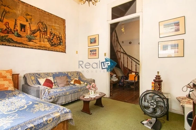 Casa, 4 quartos, 174 m² - Foto 1