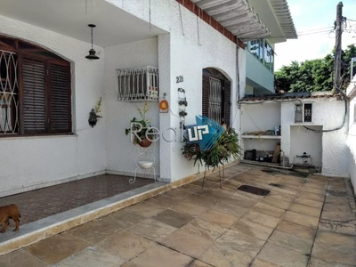 Casa, 9 quartos, 661 m² - Foto 2