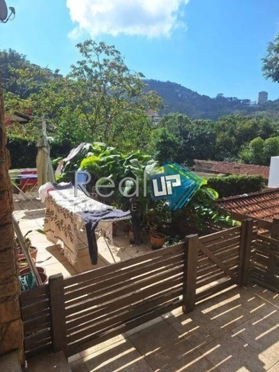 Casa, 4 quartos, 400 m² - Foto 1