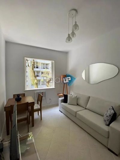 Apartamento, 1 quarto, 32 m² - Foto 2