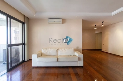 Apartamento, 3 quartos, 150 m² - Foto 2