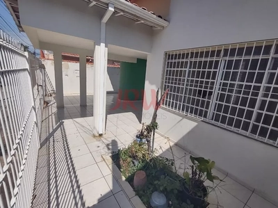 Casa, 3 quartos, 250 m² - Foto 2