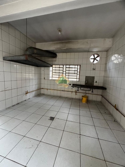 Casa, 5 quartos, 210 m² - Foto 3