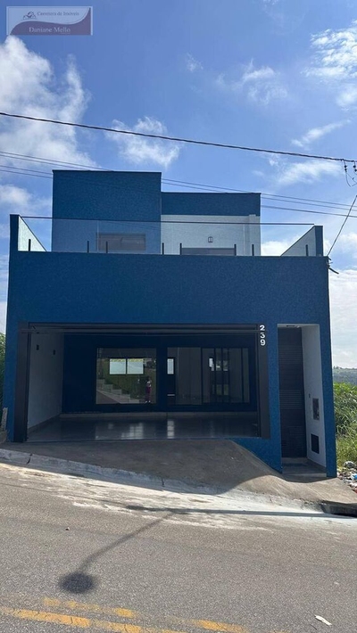 Sobrado, 3 quartos, 181 m² - Foto 1