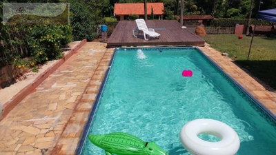 Chácara, 8 quartos, 1392 m² - Foto 1