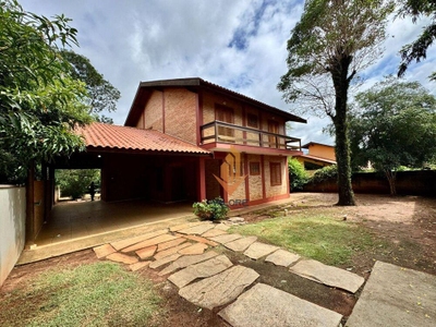 Casa, 4 quartos, 264 m² - Foto 1