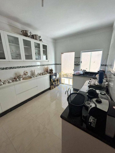 Casa, 3 quartos, 200 m² - Foto 2