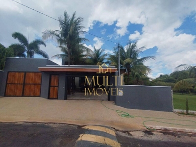 Chácara, 3 quartos, 1500 m² - Foto 1