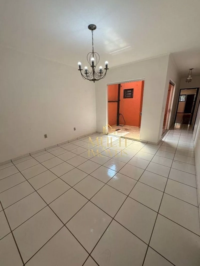 Casa, 3 quartos, 258 m² - Foto 4