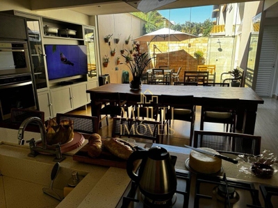 Sobrado, 3 quartos, 200 m² - Foto 1