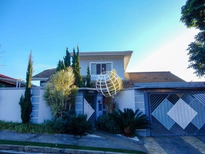 Casa, 5 quartos, 345 m² - Foto 1