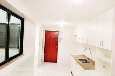 Cobertura, 3 quartos, 216 m² - Foto 2