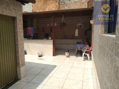 Casa, 3 quartos, 180 m² - Foto 1