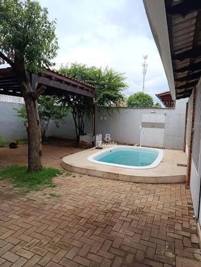 Casa, 3 quartos, 195 m² - Foto 2