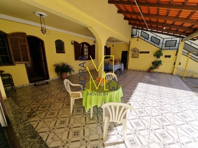 Casa, 5 quartos, 320 m² - Foto 1