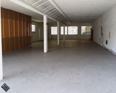 Loja-Salão, 1200 m² - Foto 1