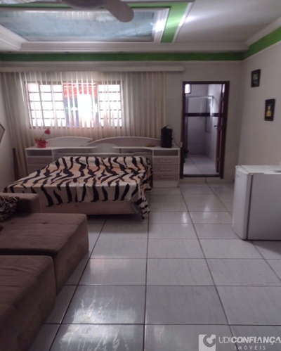 Casa, 3 quartos, 200 m² - Foto 1