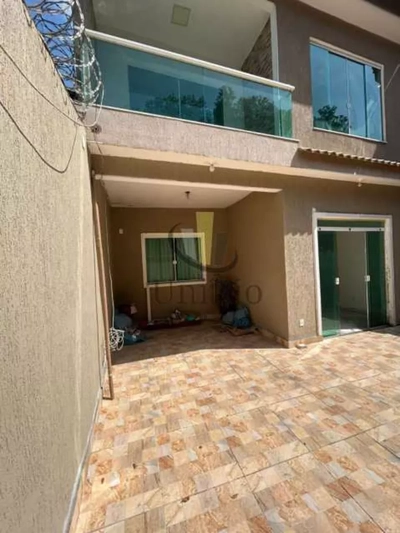 Casa, 3 quartos, 300 m² - Foto 1