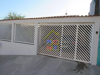 Casa, 4 quartos, 180 m² - Foto 1