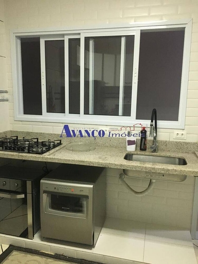 Casa, 4 quartos, 191 m² - Foto 2